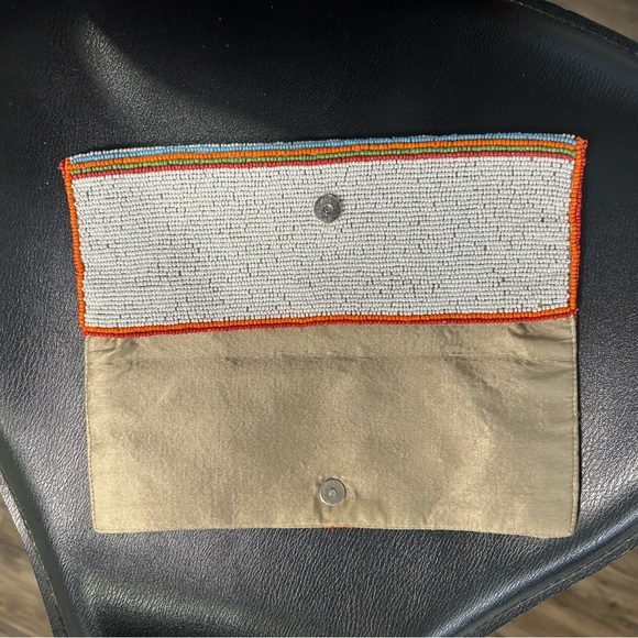 💗Aldo Multicolor Beaded Clutch - Picture 3 of 6